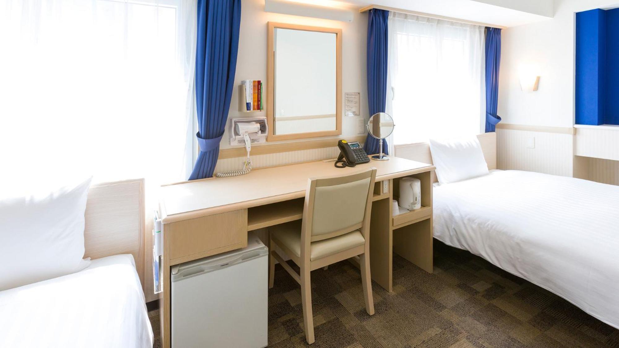 Toyoko Inn Shin-Aomori-Eki Higashi-Guchi Szoba fotó